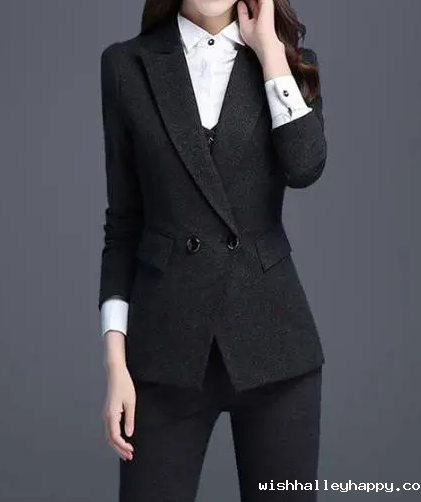 女士毛料西服套装展示