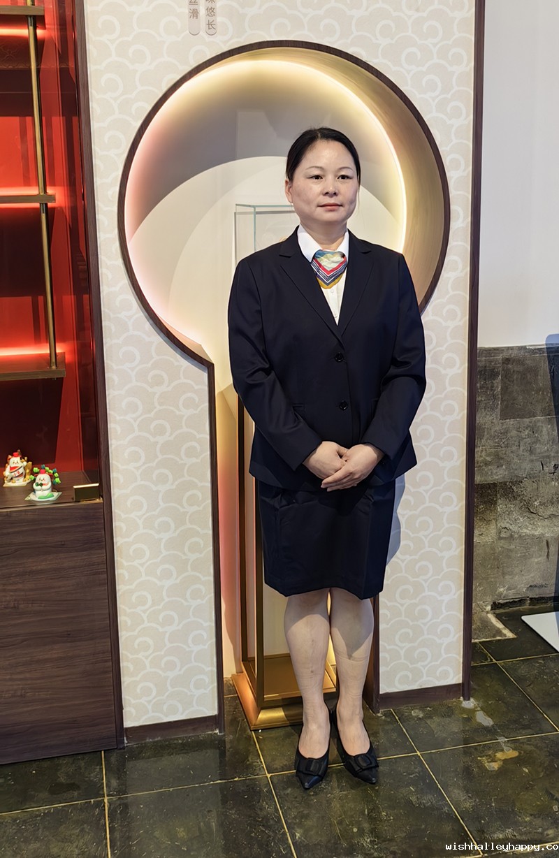商务西服